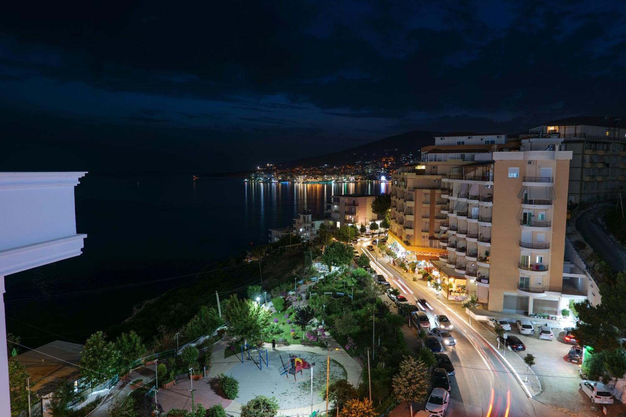 Hotel Oasis ซารานเดอ ภายนอก รูปภาพ