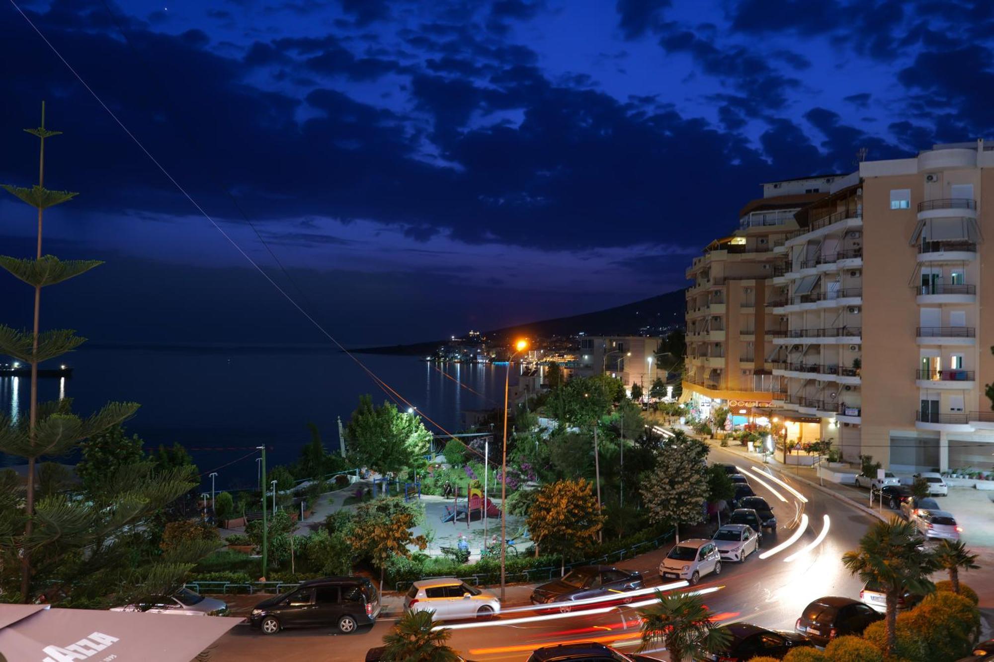 Hotel Oasis ซารานเดอ ภายนอก รูปภาพ